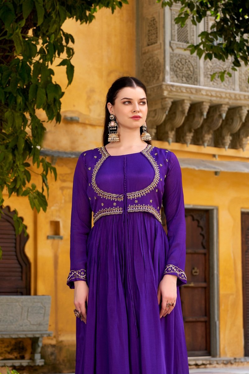 Shop premium women's ethnic suits – Avitra