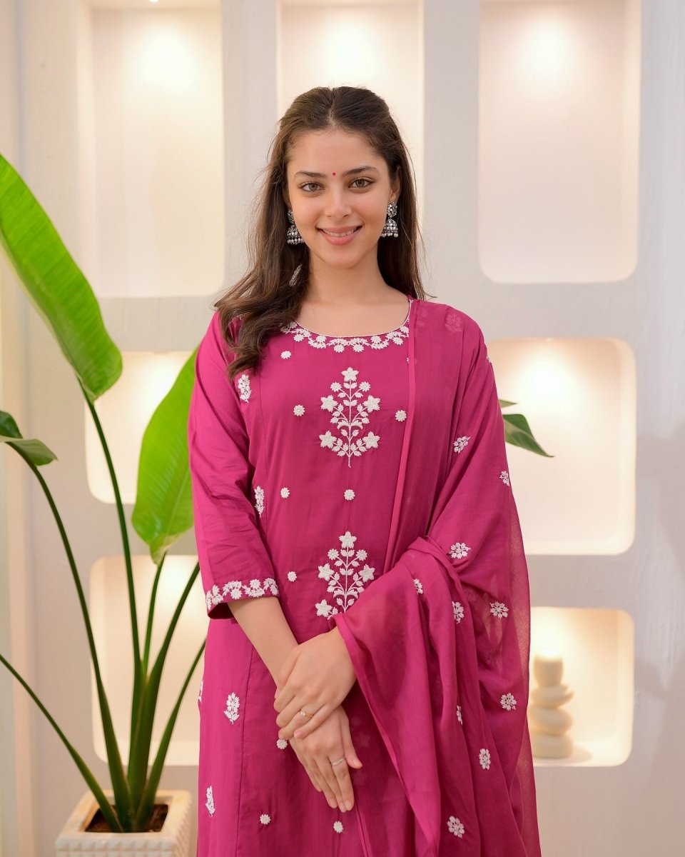 Shop premium women's ethnic suits – Avitra