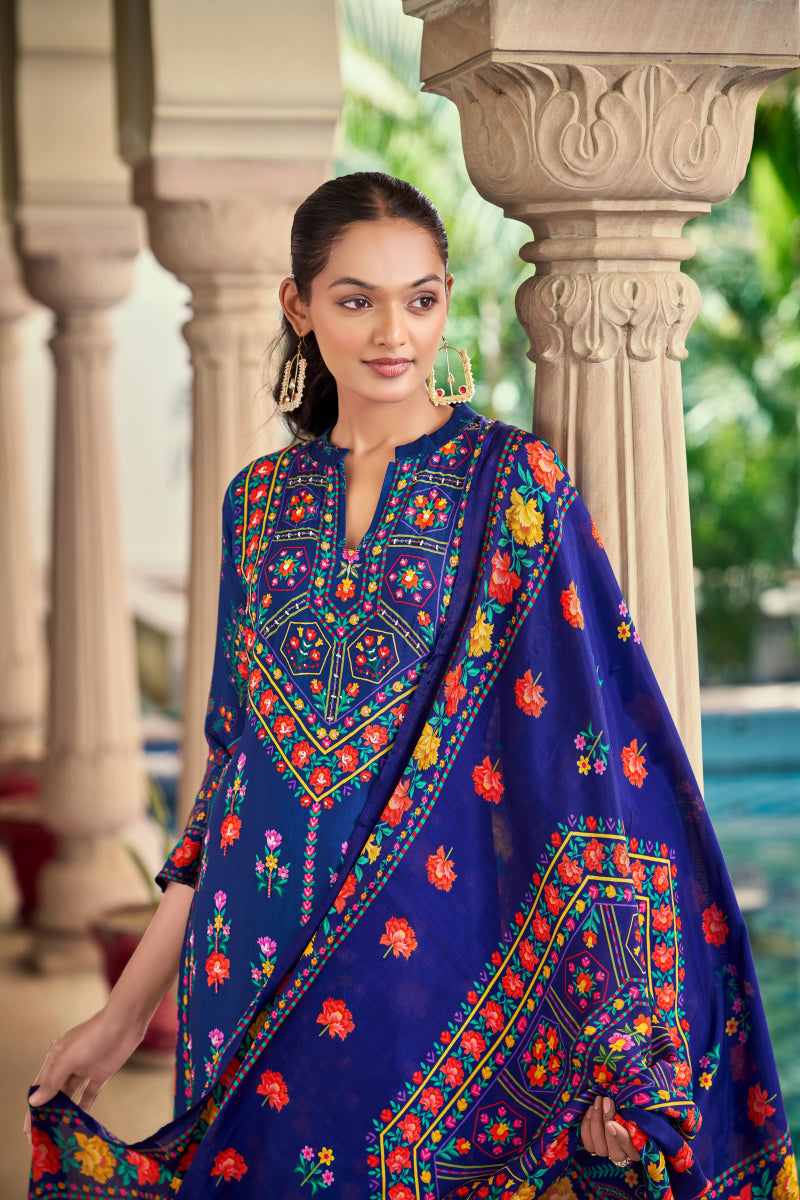 Shop premium women's ethnic suits – Avitra