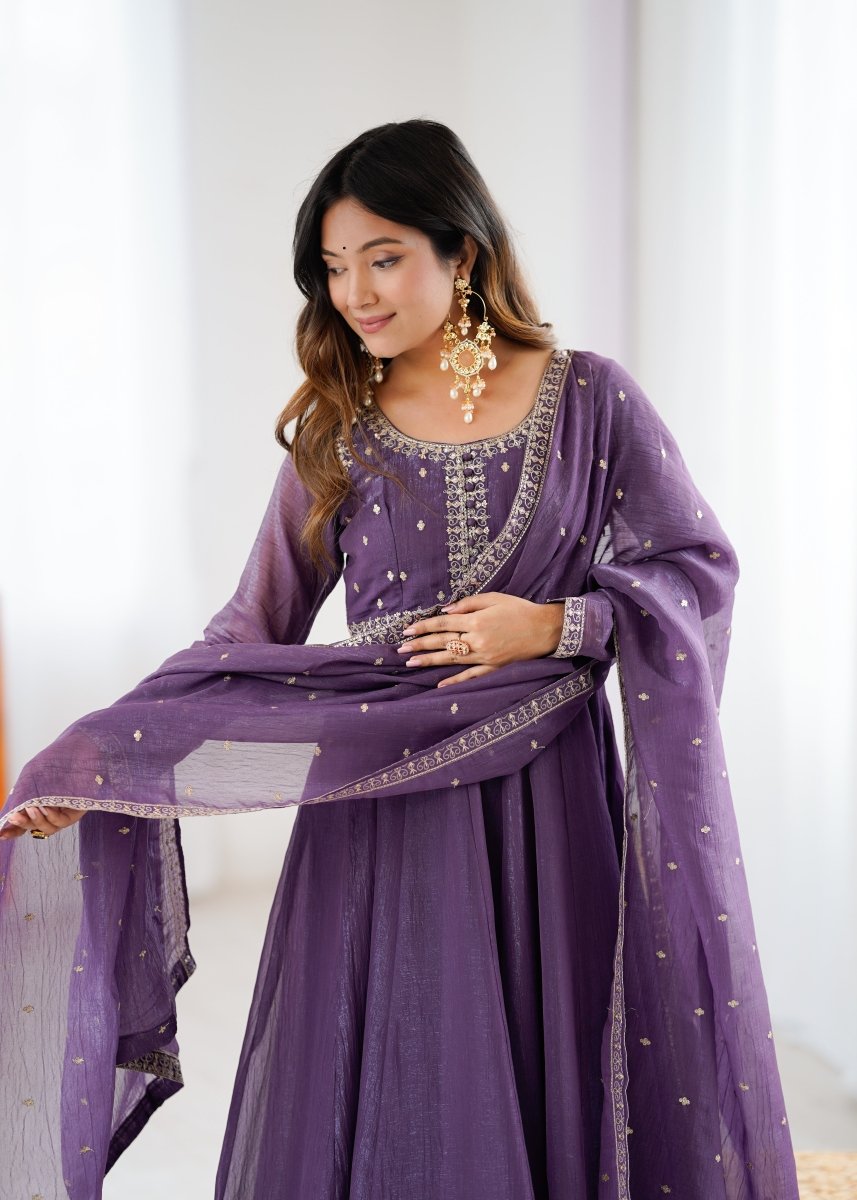 Shop premium women's ethnic suits – Avitra