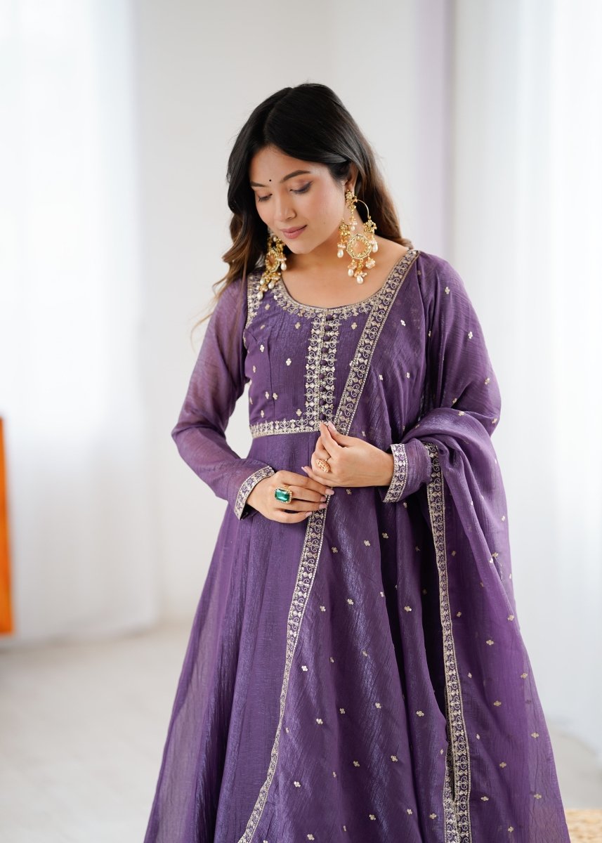 Shop premium women's ethnic suits – Avitra