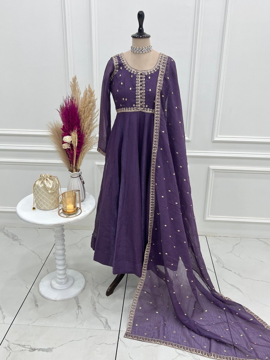 Shop premium women's ethnic suits – Avitra