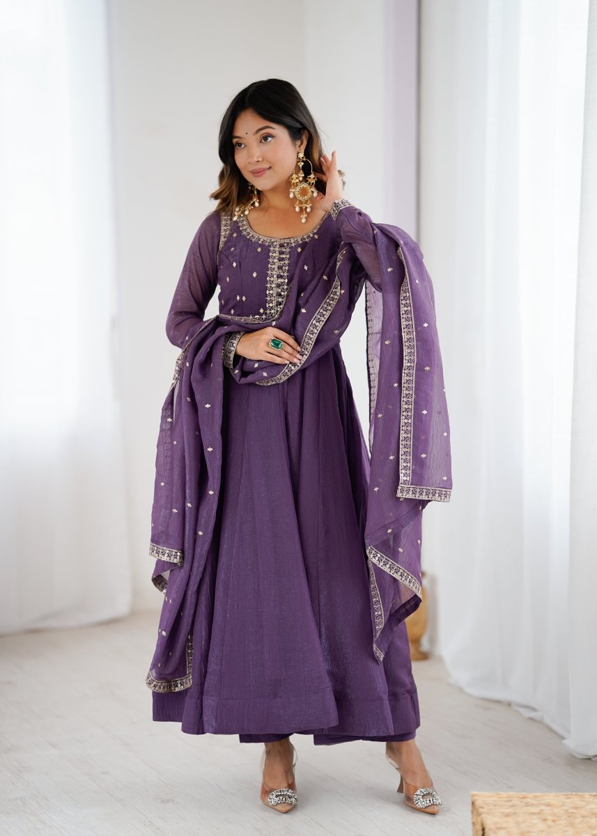 Shop premium women's ethnic suits – Avitra