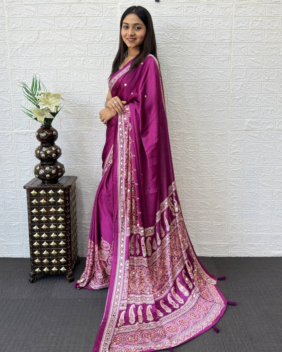 Shop premium women's ethnic suits – Avitra