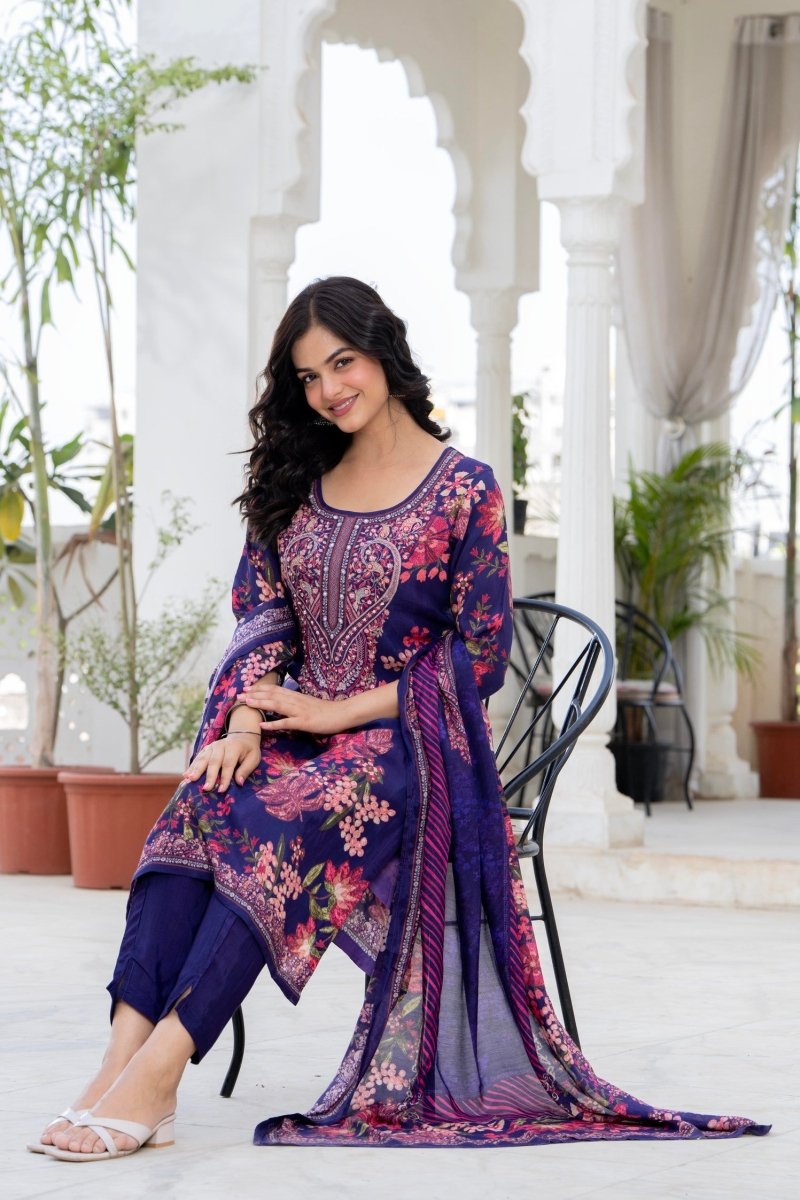 Shop premium women's ethnic suits – Avitra