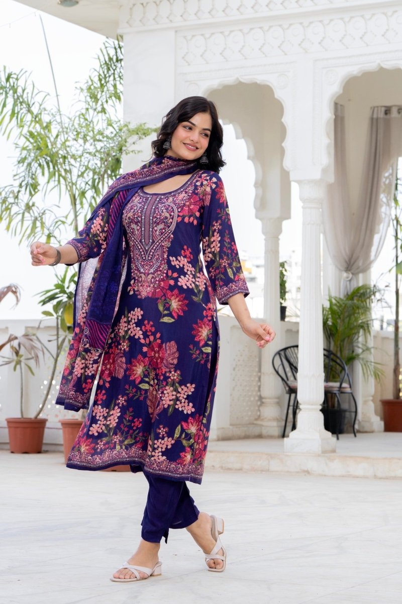 Shop premium women's ethnic suits – Avitra