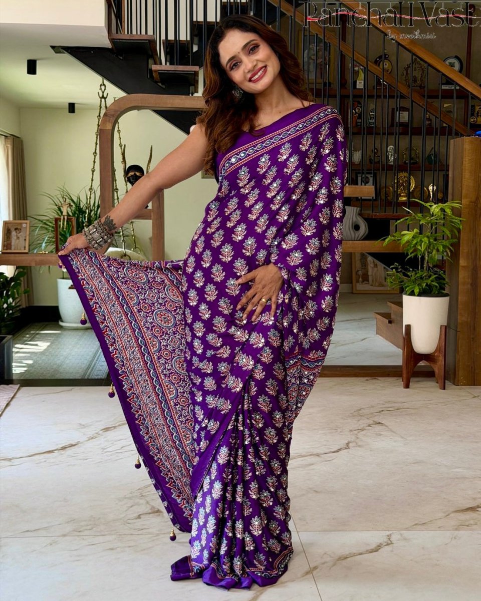 Shop premium women's ethnic suits – Avitra