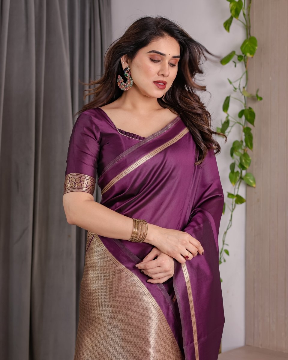Shop premium women's ethnic suits – Avitra