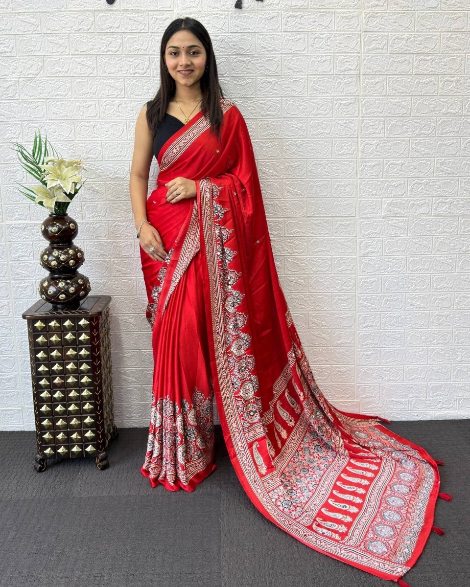 Shop premium women's ethnic suits – Avitra