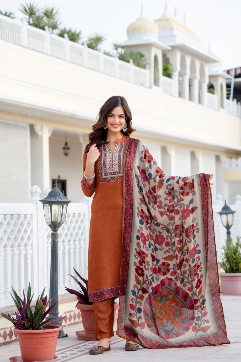 Shop premium women's ethnic suits – Avitra