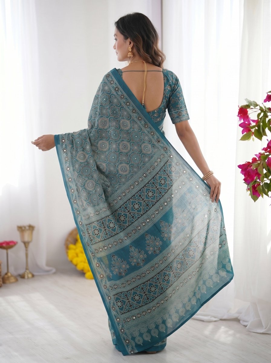 Shop premium women's ethnic suits – Avitra