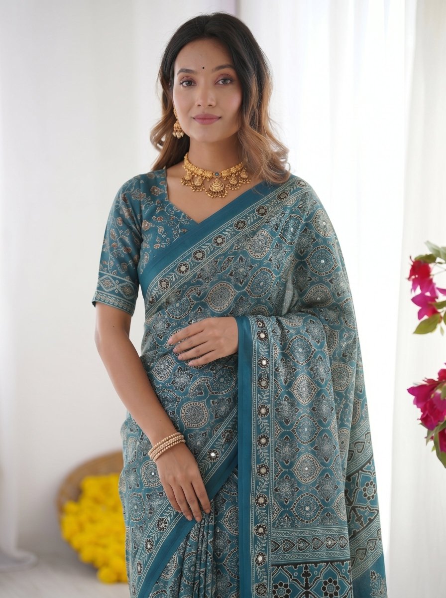 Shop premium women's ethnic suits – Avitra