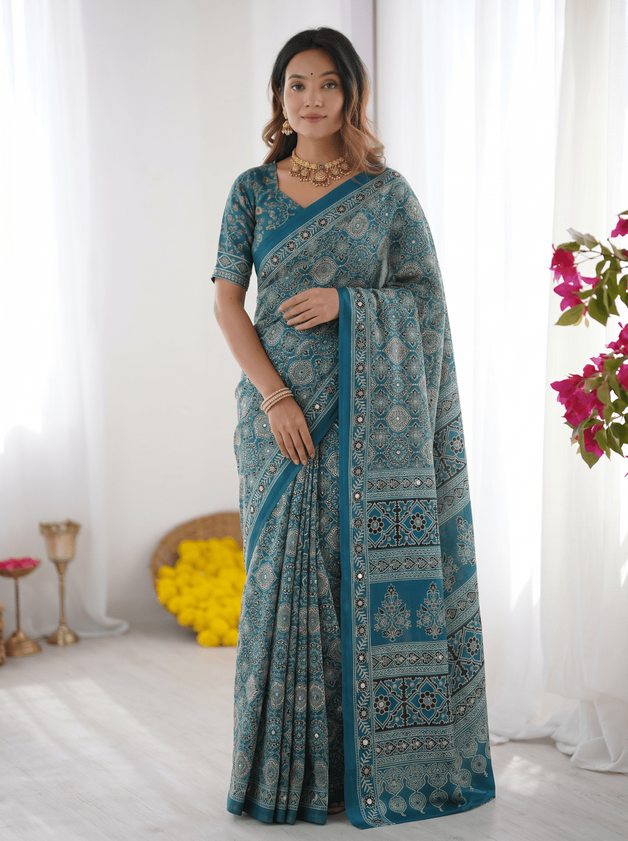 Shop premium women's ethnic suits – Avitra