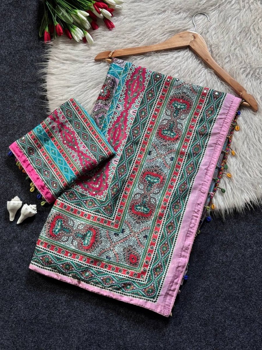 Shop premium women's ethnic suits – Avitra