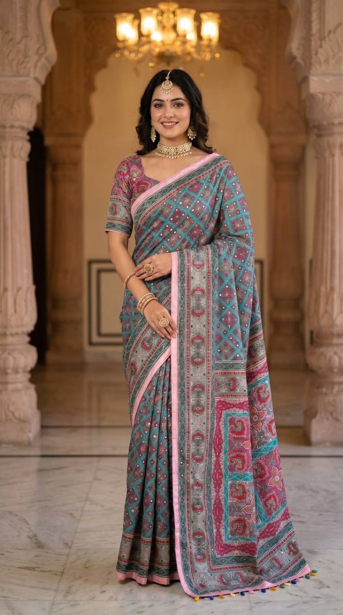 Shop premium women's ethnic suits – Avitra