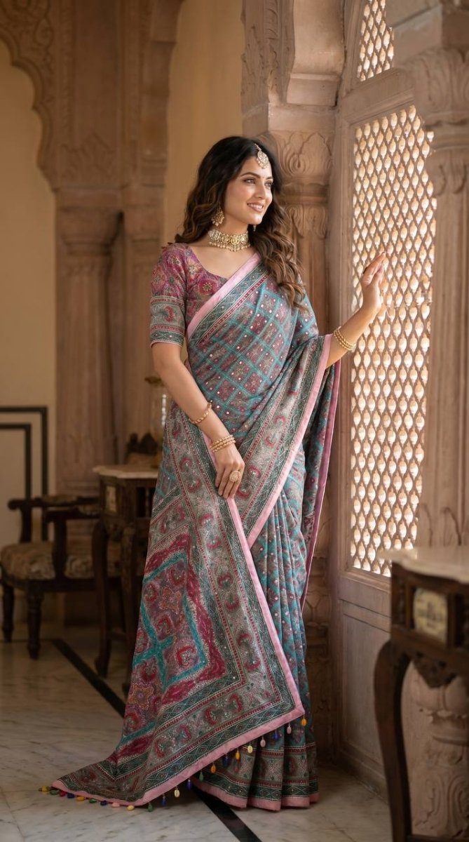 Shop premium women's ethnic suits – Avitra