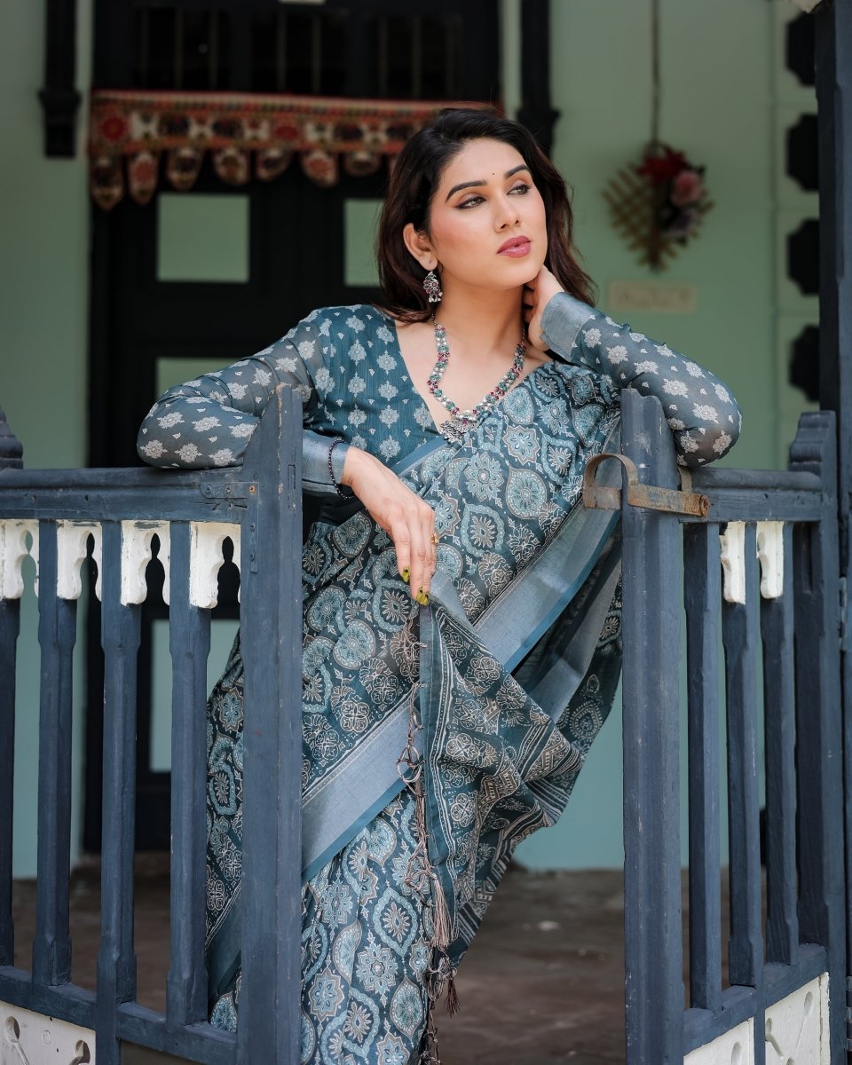 Shop premium women's ethnic suits – Avitra