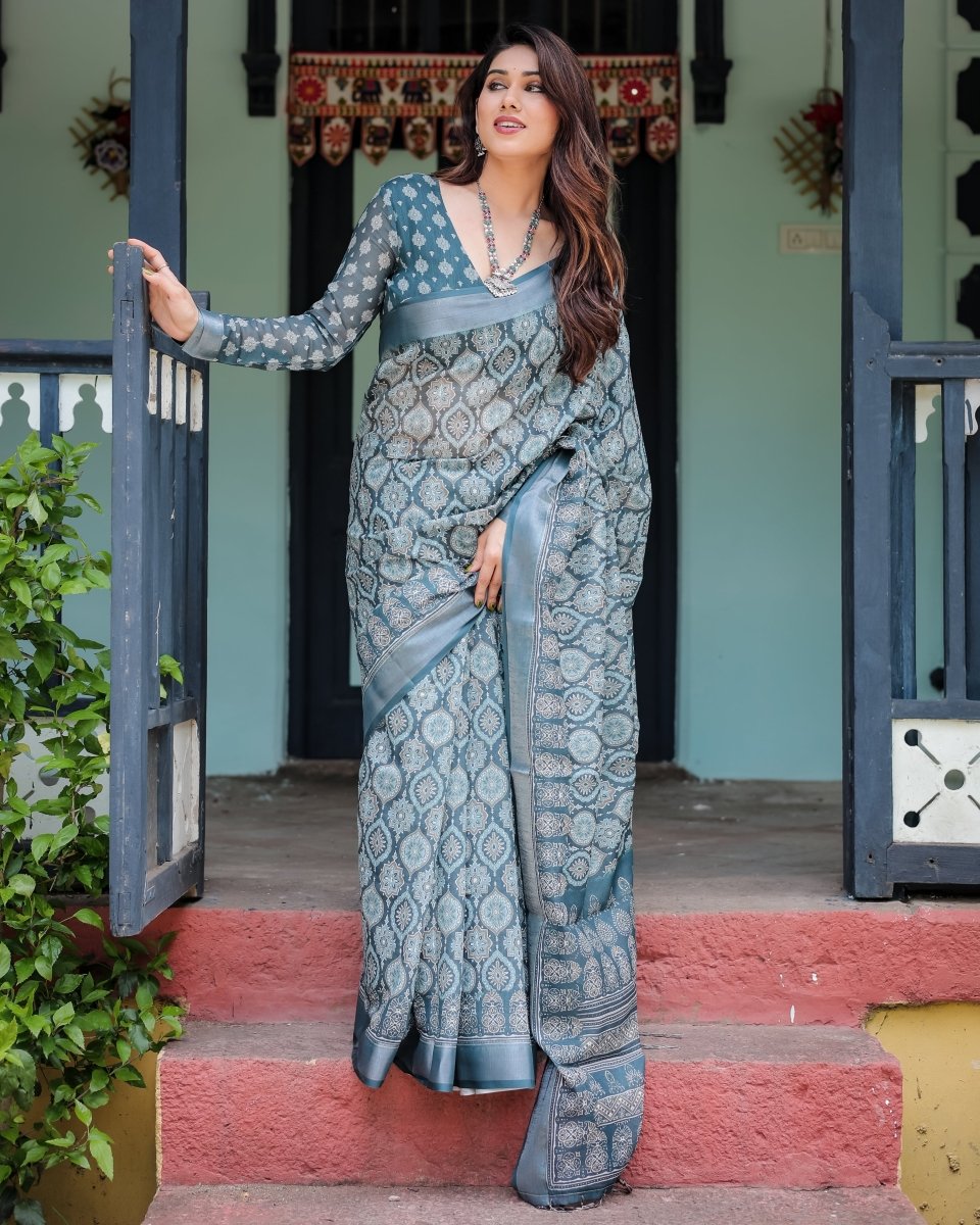 Shop premium women's ethnic suits – Avitra
