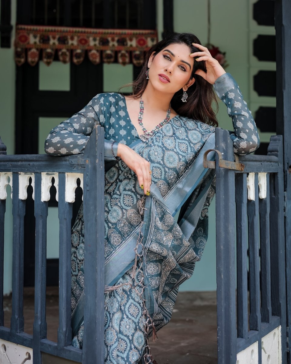Shop premium women's ethnic suits – Avitra