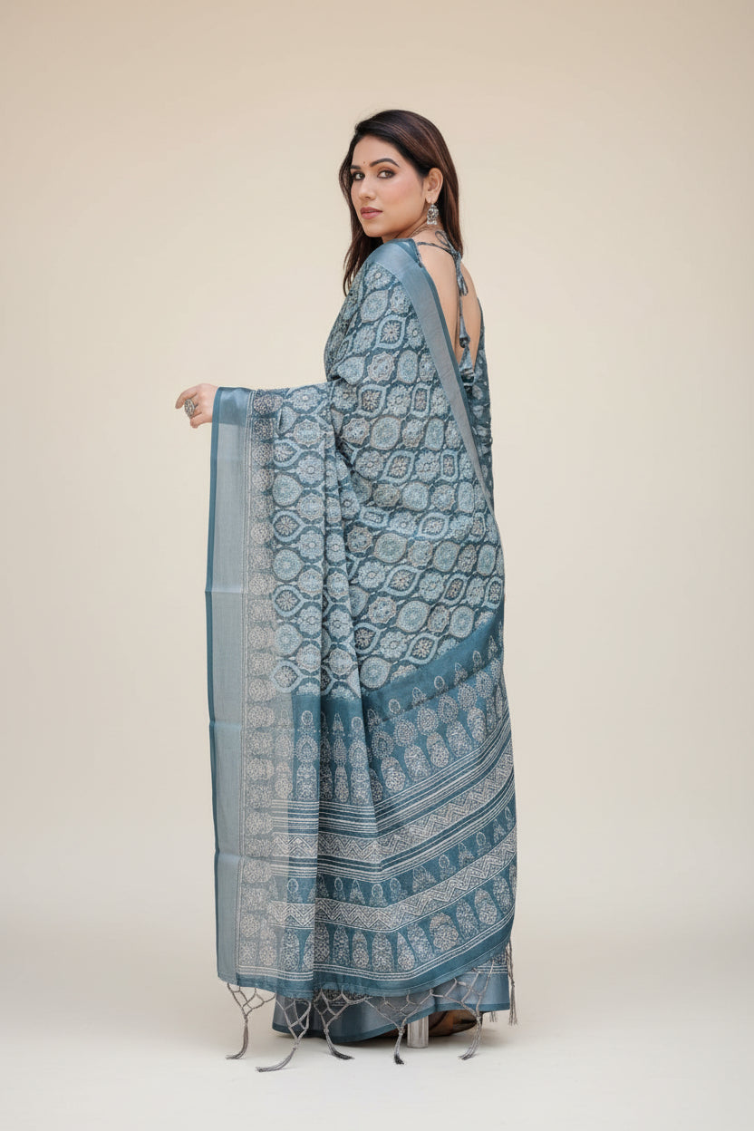 Shop premium women's ethnic suits – Avitra