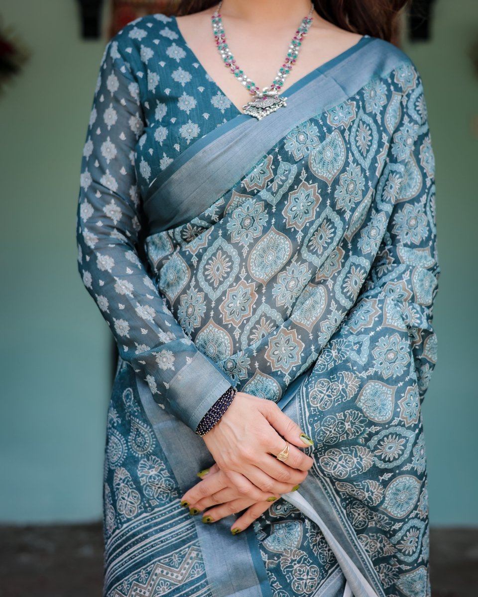 Shop premium women's ethnic suits – Avitra