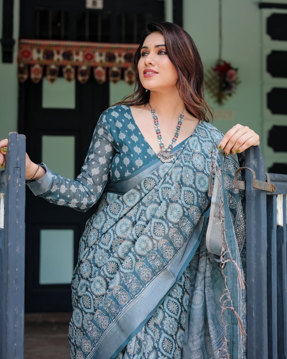 Shop premium women's ethnic suits – Avitra