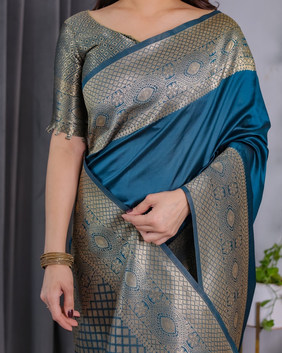 Shop premium women's ethnic suits – Avitra