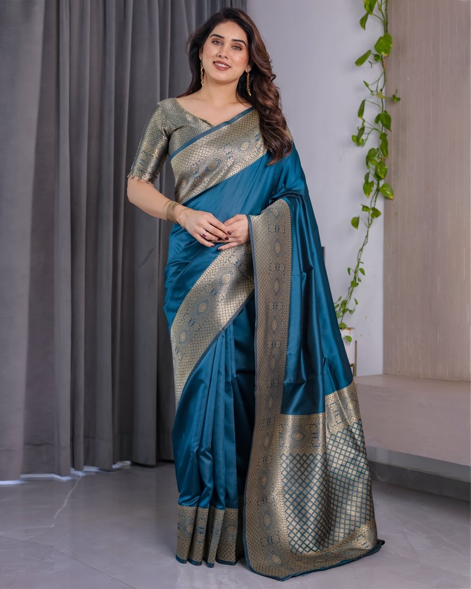 Shop premium women's ethnic suits – Avitra