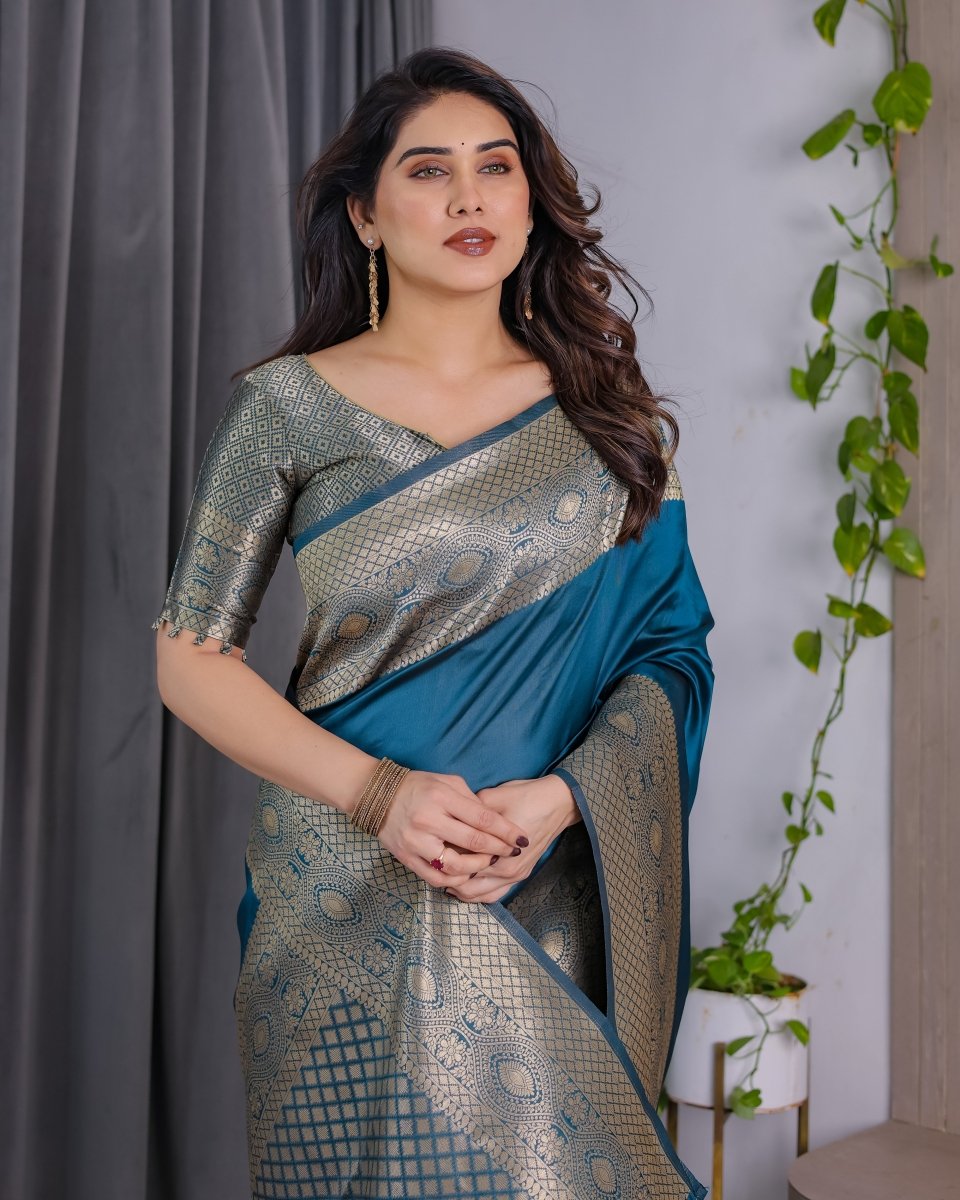 Shop premium women's ethnic suits – Avitra
