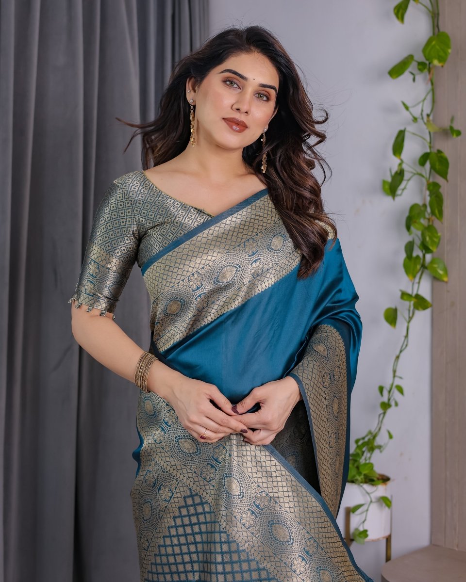 Shop premium women's ethnic suits – Avitra