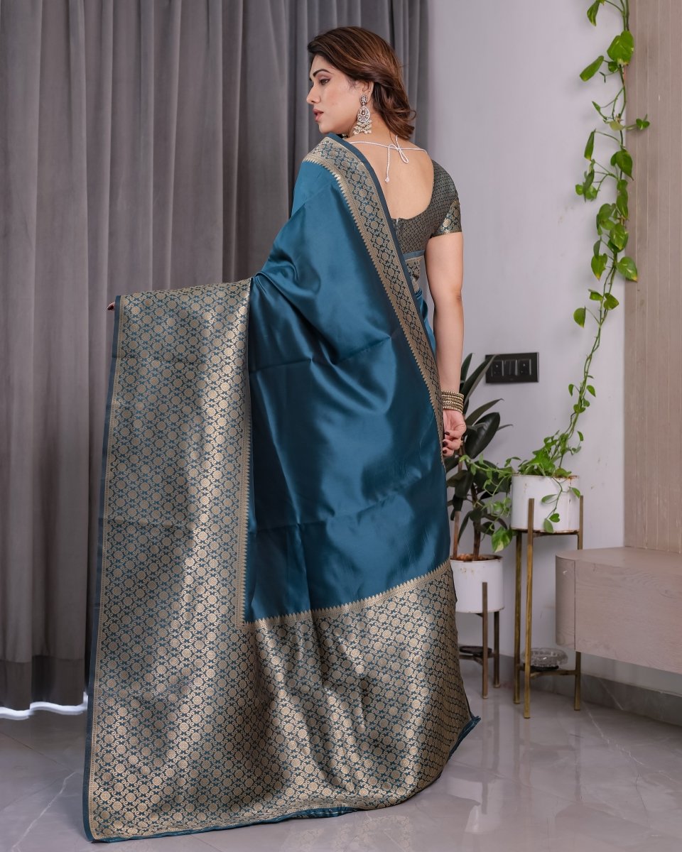 Shop premium women's ethnic suits – Avitra