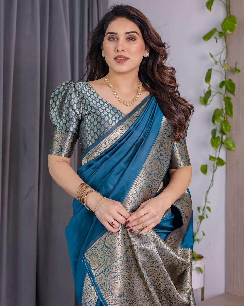 Shop premium women's ethnic suits – Avitra