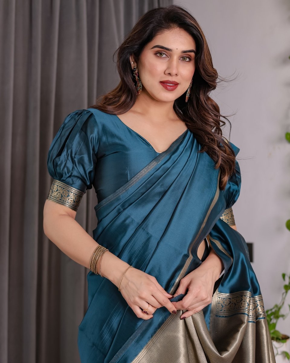 Shop premium women's ethnic suits – Avitra