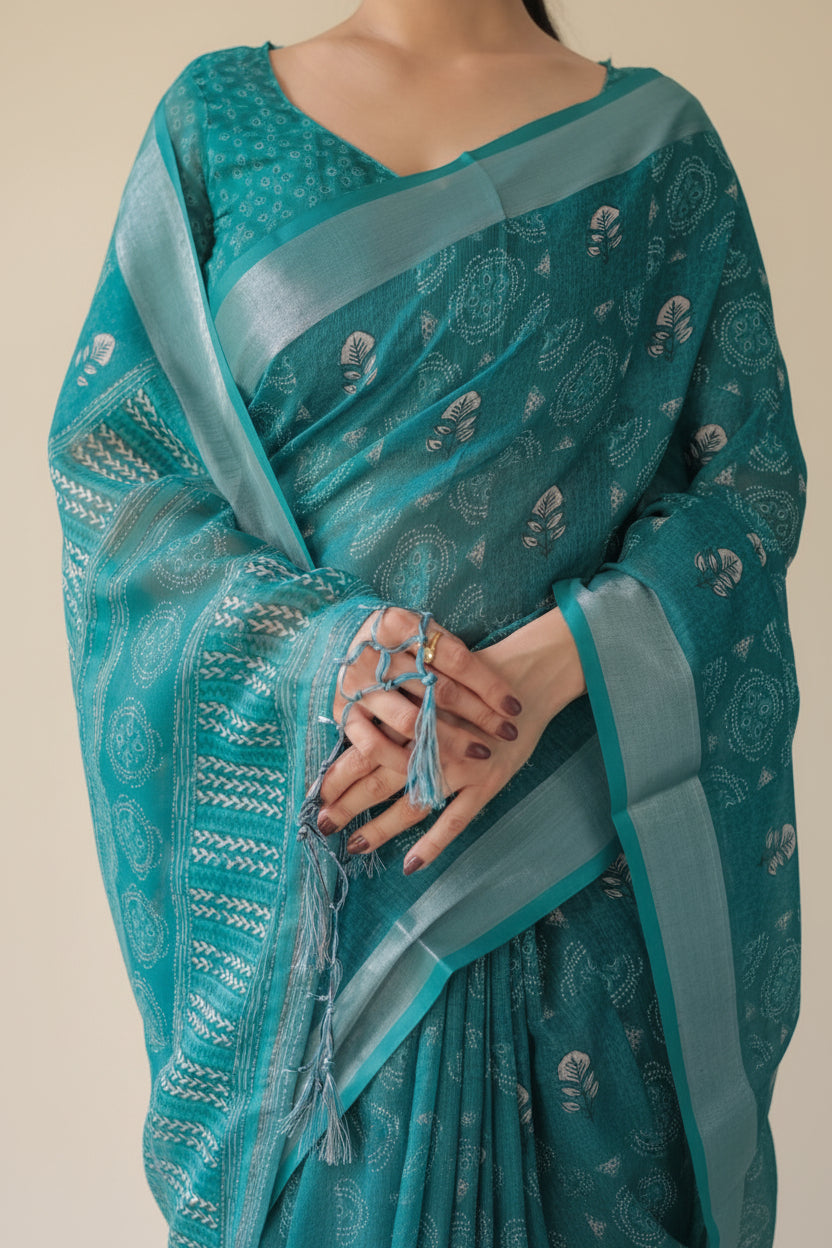 Shop premium women's ethnic suits – Avitra