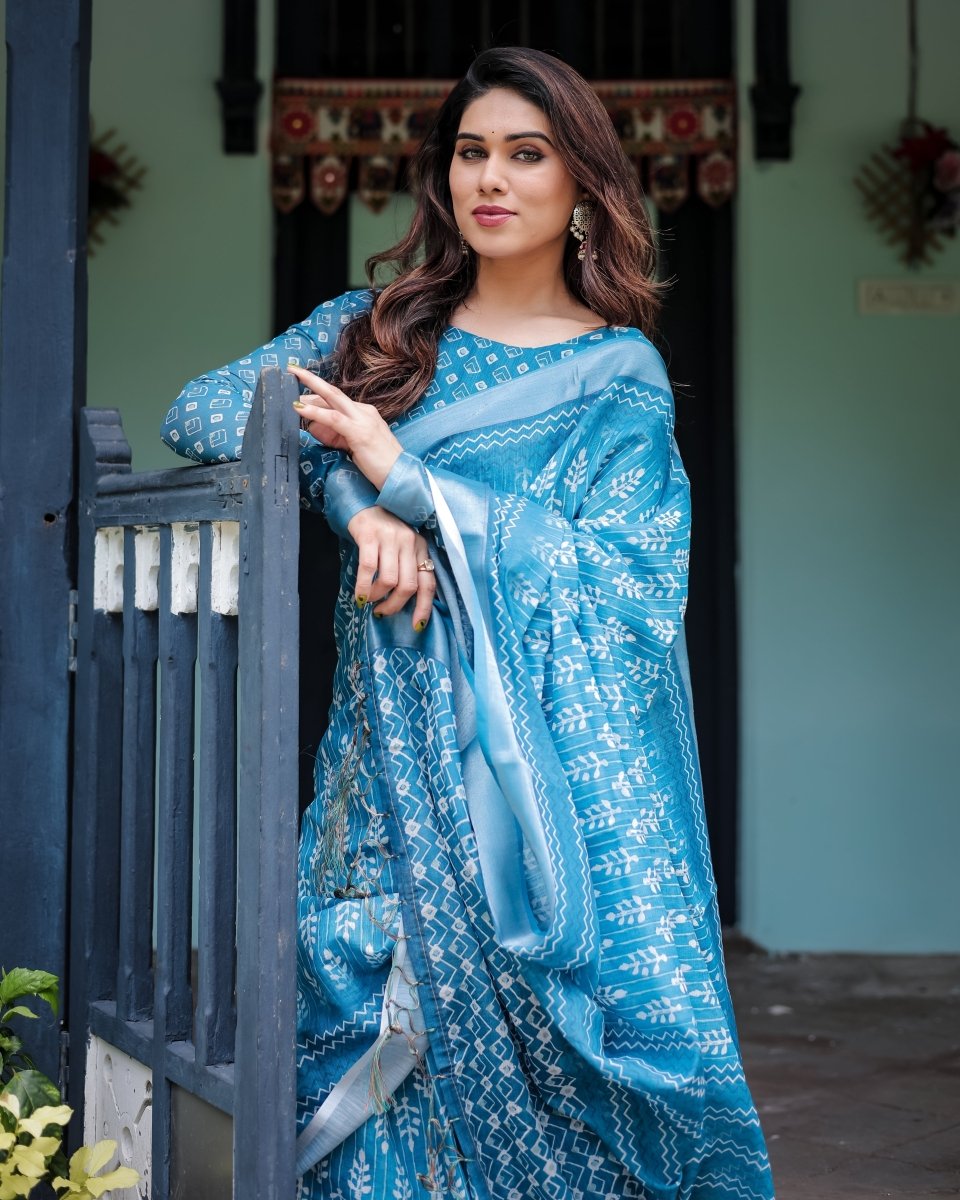 Shop premium women's ethnic suits – Avitra