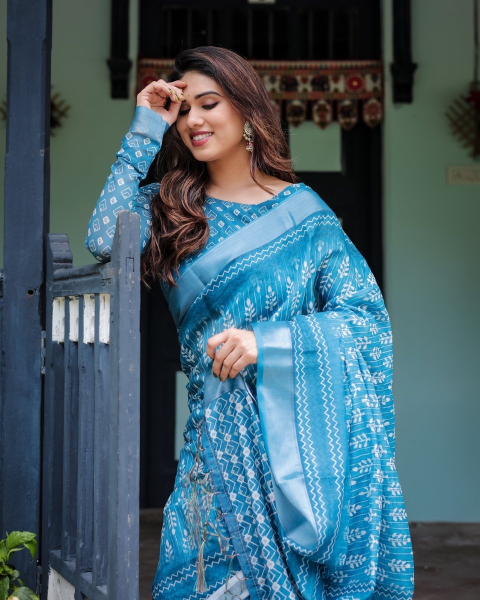 Shop premium women's ethnic suits – Avitra