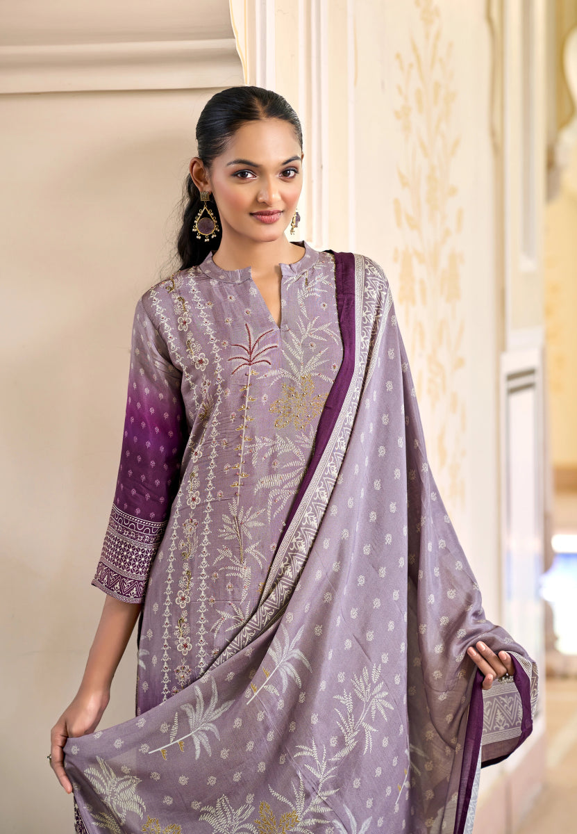 Shop premium women's ethnic suits – Avitra