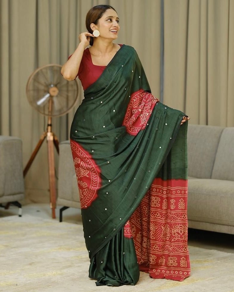 Shop premium women's ethnic suits – Avitra