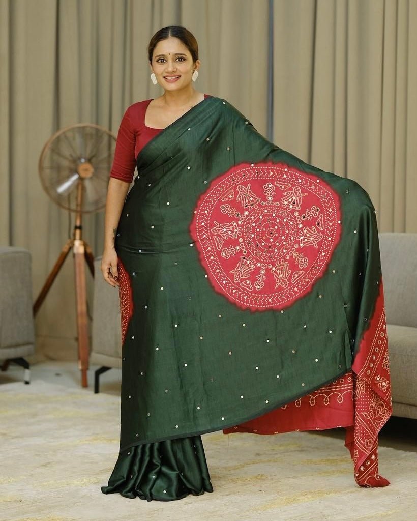 Shop premium women's ethnic suits – Avitra
