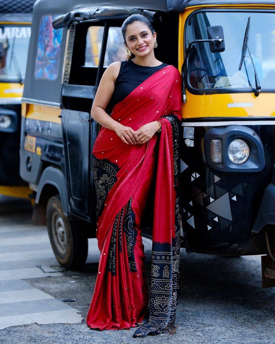 Shop premium women's ethnic suits – Avitra
